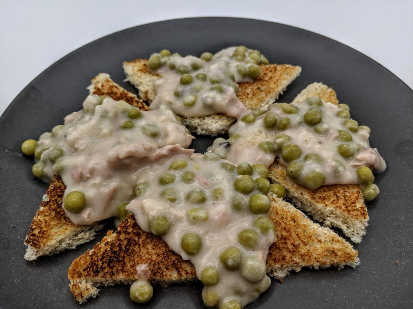 receta-de-atun-crema-sobre-tostada