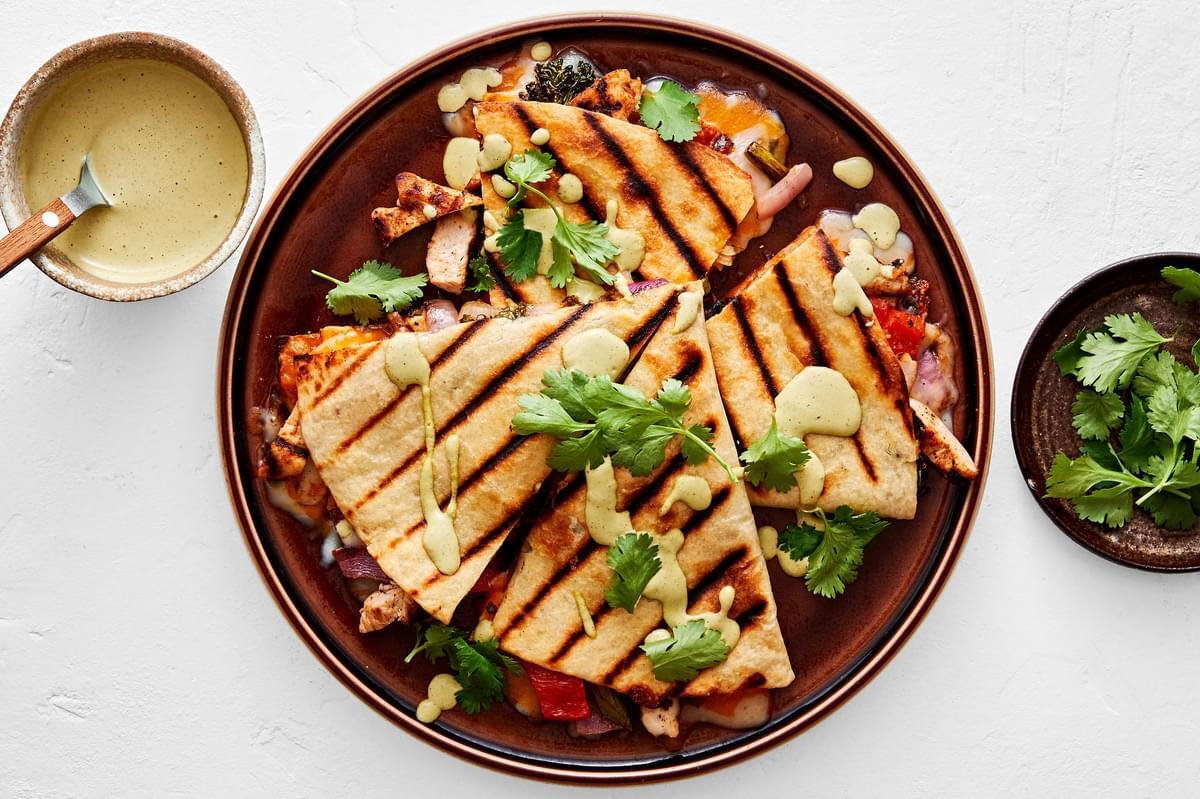 receta-de-quesadillas-de-pollo-a-la-parrilla