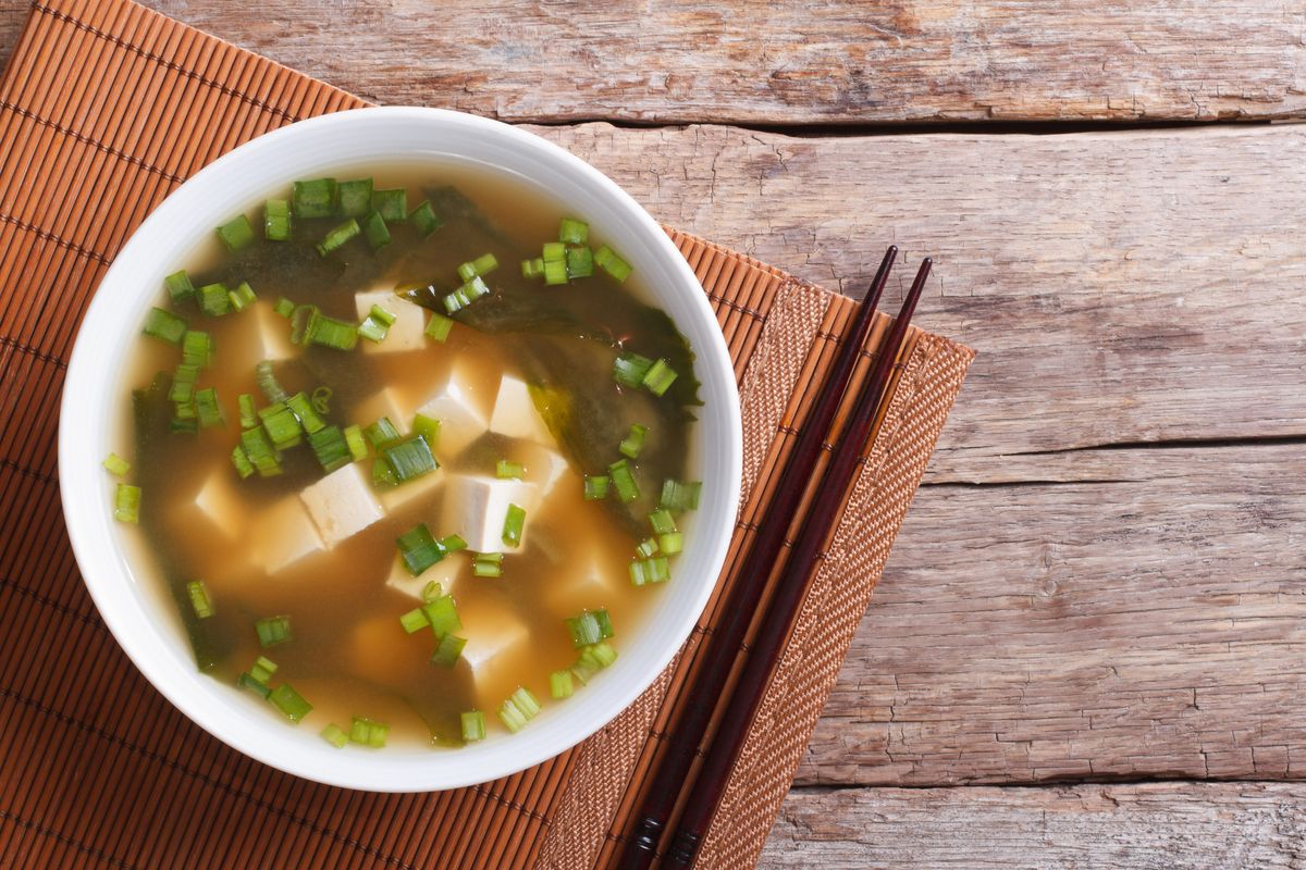 receta-de-sopa-de-tofu-con-verduras