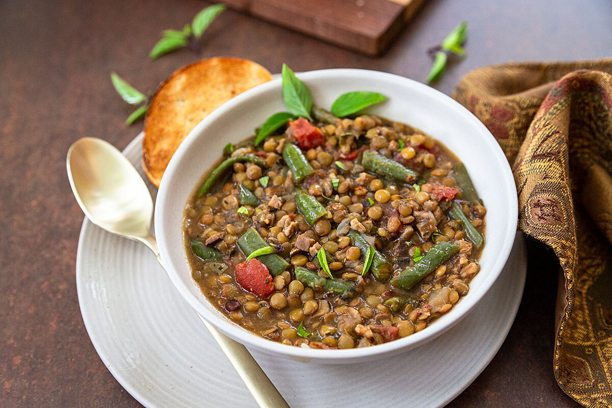 receta-de-sopa-vegetariana-de-champinones-y-lentejas